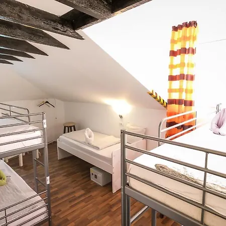 Carrousel Hostel Brasov Hostel Brassó