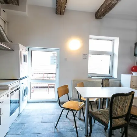Carrousel Hostel Brasov Hostel Brassó