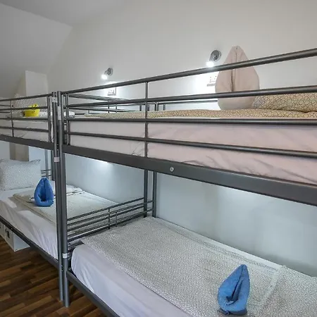 Carrousel Hostel Brasov Brassó