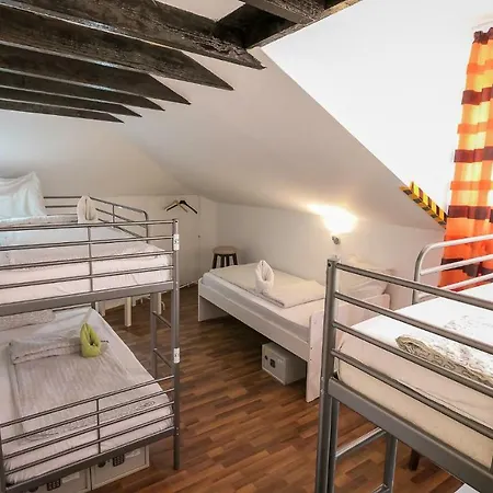 Carrousel Hostel Brasov Brassó