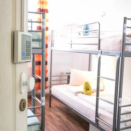 Carrousel Hostel Brasov Hostel *