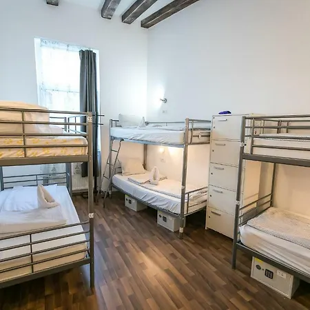 Carrousel Hostel Brasov Hostel Brassó